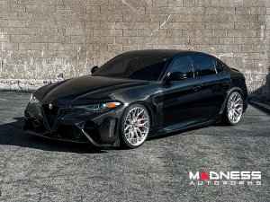 Alfa Romeo Giulia GTAm Style Front Fenders - Carbon Fiber - Raw Finish